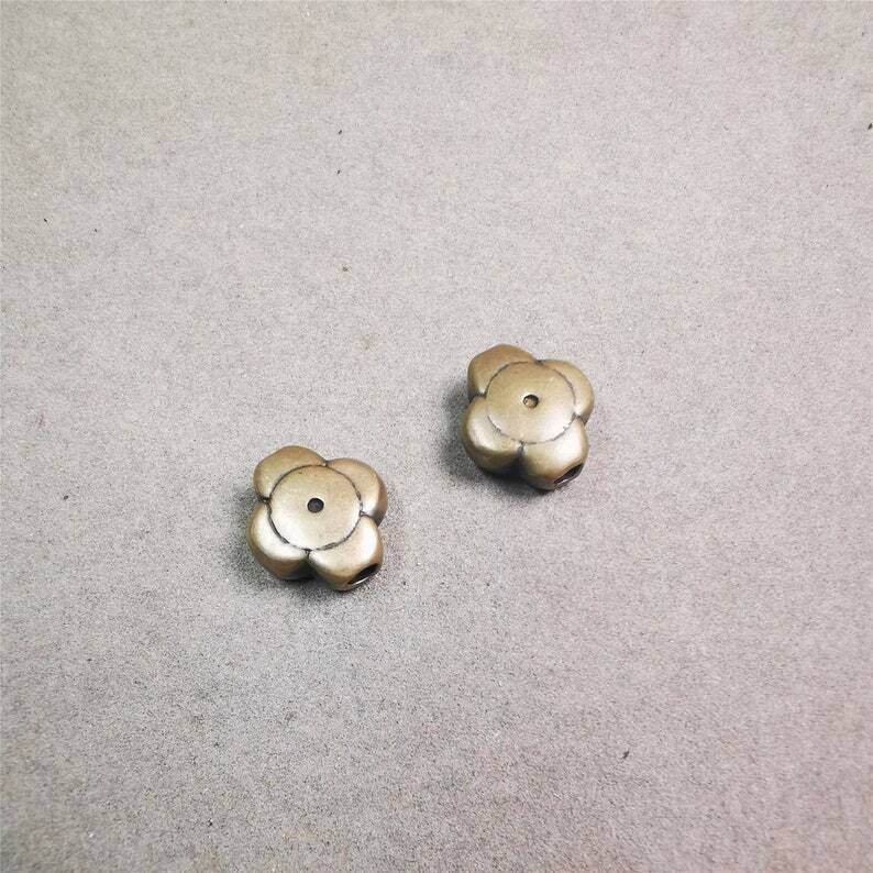 Amulet ,Gesong Flower Marker Spacer Bead for Prayer Bead,Mala - Gandhanra-ART