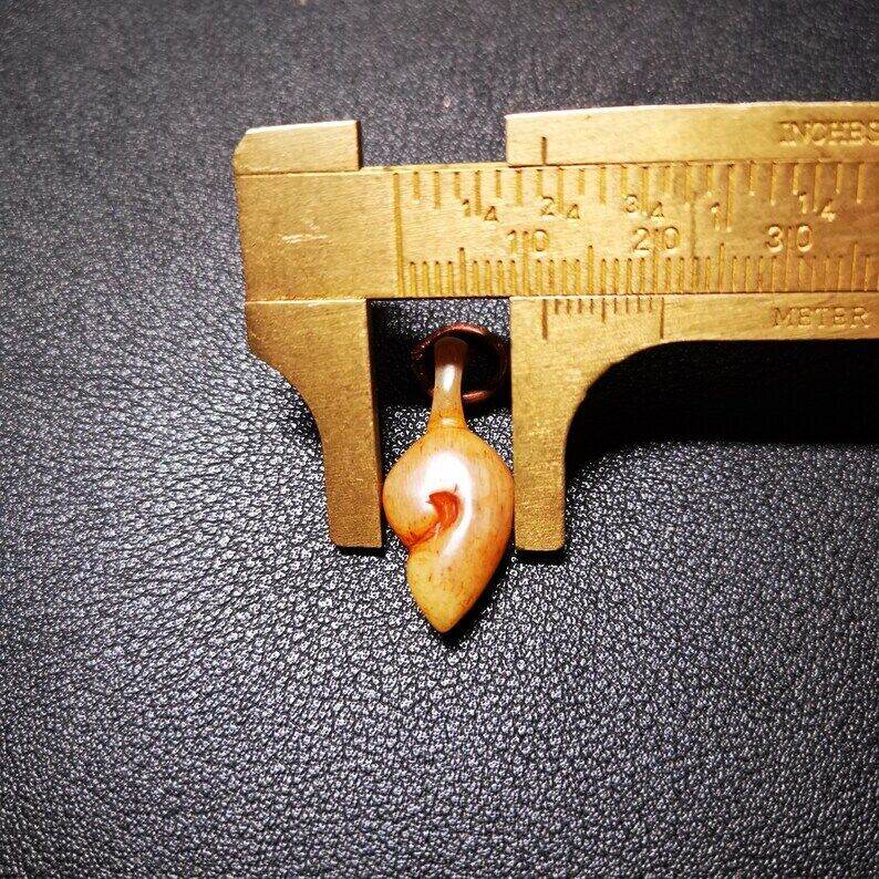Yak Bone Carved Conch Prayer Bead Pendant,Bead Counter Clip Amulet for Mala - Gandhanra-ART