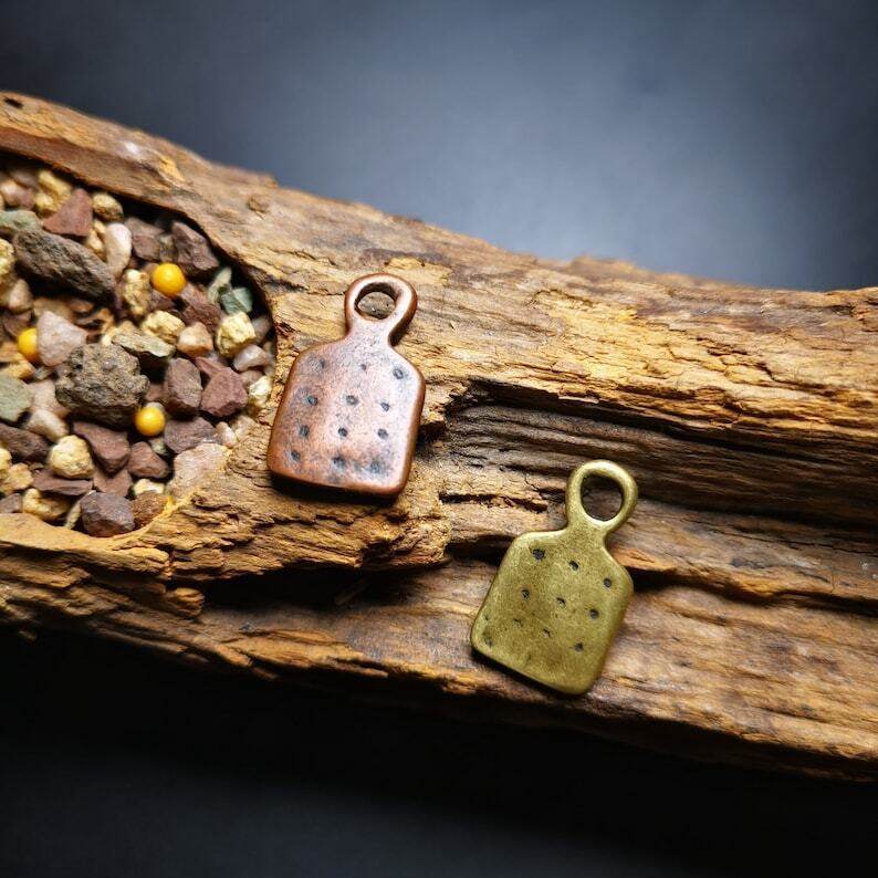 Tibetan Mala Amulet,Big Mantra Dot Pendant,Prayer Beads Accessories - Gandhanra-ART