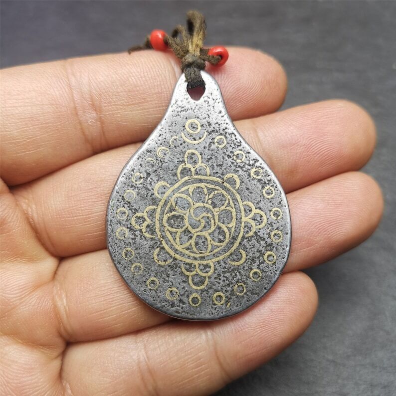 Tibetan Buddhism Amulet, Dharmachakra Symbol,Prayer Wheel of Dharma,1.85 × 1.42"
