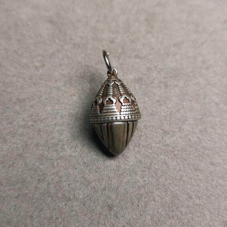 Mala Pendant,Niangla Tsa Tsa Stupa Gau Shrine Amulet - Gandhanra-ART