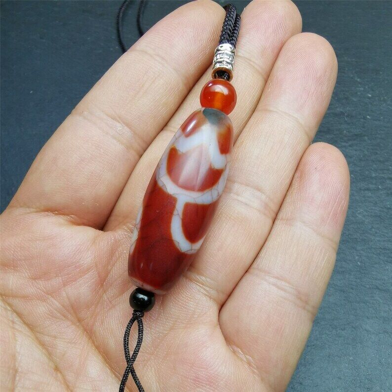 Fire Agate Lotus Dzi Bead Necklace,1.57" × 0.75"