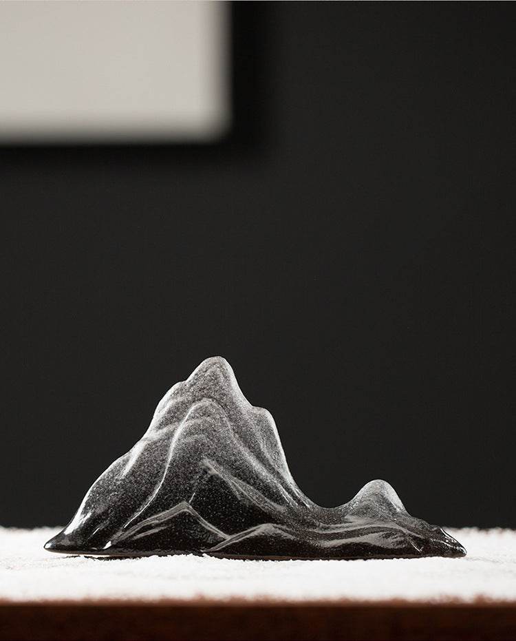 Ceramic Hill Decoration with Zen Aesthetic - Gandhanra-ART
