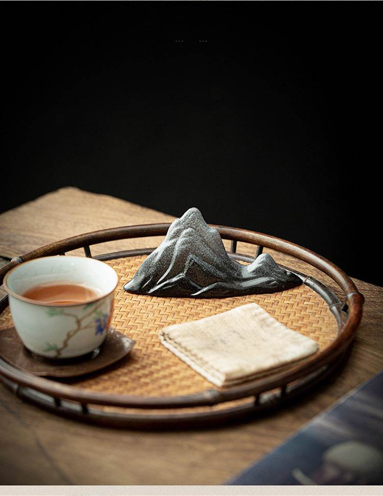 Ceramic Hill Decoration with Zen Aesthetic - Gandhanra-ART