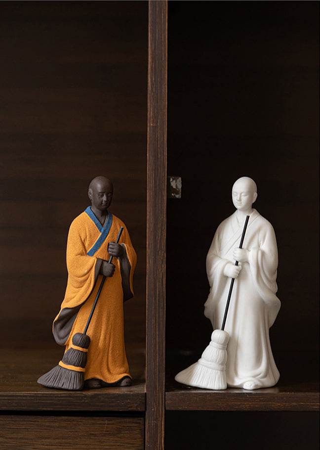 Sweeping Monk Buddha Statue - Gandhanra-ART