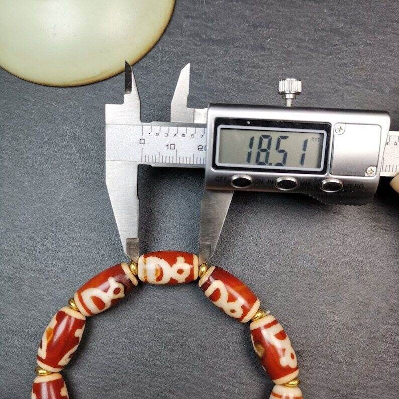 Dzi Bead Bracelet, Dzi Wrist Mala - Gandhanra-ART