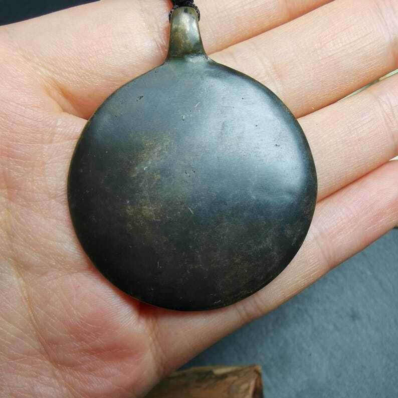 Calendar Amulet Sipaho Badge - Melong Mirror,42mm - Gandhanra-ART