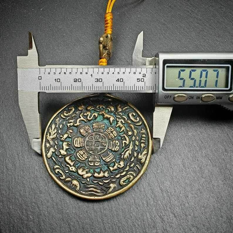 Amulet Sipaho Badge - Melong Mirror Calendar - Gandhanra-ART
