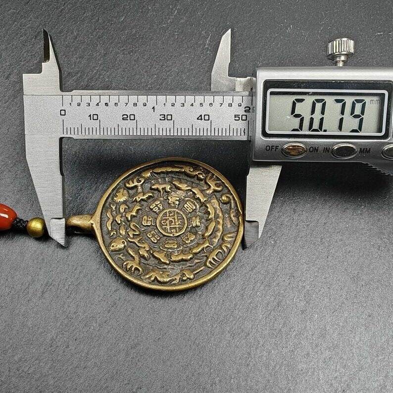 Calendar Amulet Sipaho Badge - Melong Mirror,43mm - Gandhanra-ART