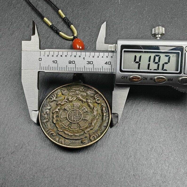 Calendar Amulet Sipaho Badge - Melong Mirror,42mm - Gandhanra-ART