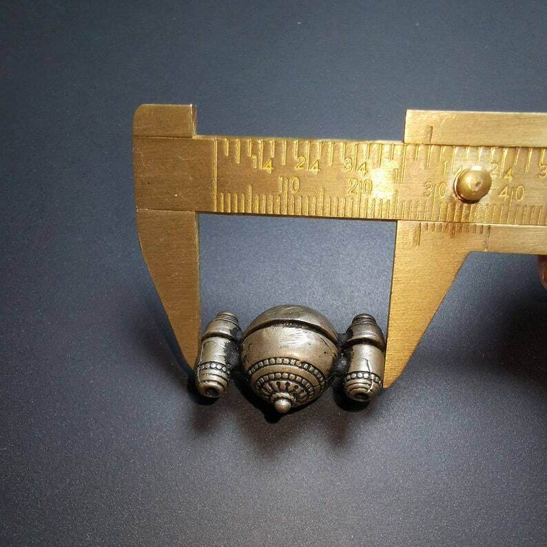 Gau Ghau Shrine, Gau Box, Altar Amulet Pendant - Gandhanra-ART