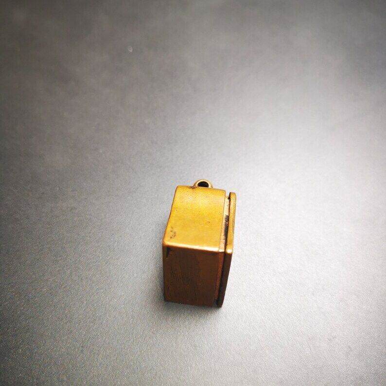 Gau Ghau Shrine, Altar Amulet Pendant - Gandhanra-ART