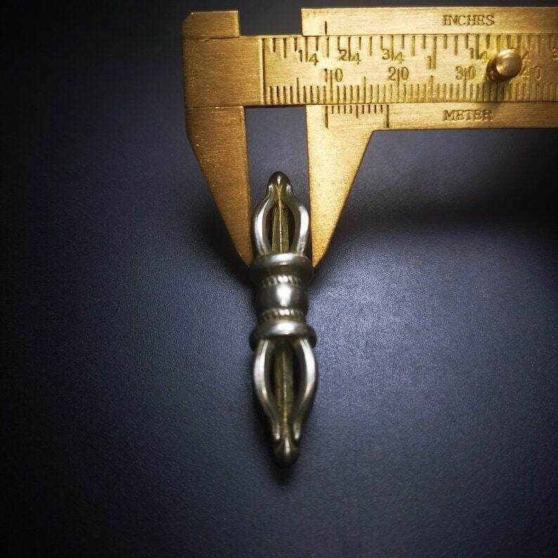 Five-pronged Vajra Amulet - Gandhanra-ART