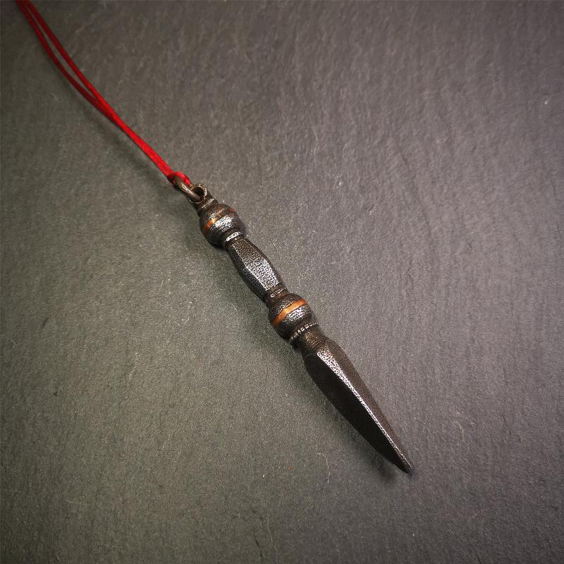 This handmade Dorje Phurba was crafted by Tibetan craftsmen from Hepo Town, Baiyu County, Tibet,known for its renowned Tibetan handicrafts. The upper part is a vajra, and the lower part is a phurba. Copper dots is inlaid on the waist of the phurba