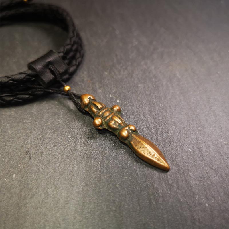 This type of old Dorje Phurba was collected in Labrang Monastery,blessed by lama, about 40 years old. The upper part is a vajra, and the lower part is a phurba,brown color,1.7 inches length