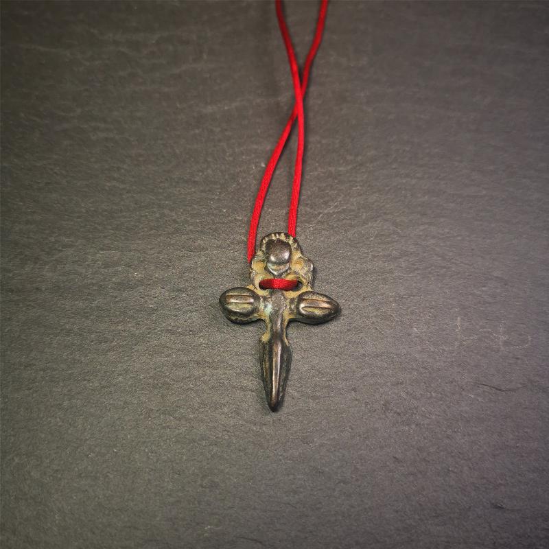 Gandhanra Tibetan Buddhist Ritual Implement - Kila -Dorje Phurba amulet pendant,a cross vajra in the middle,made of thokcha,black color, length about 1.57", handmade by Tibetan craftsmen from Tibet in 1960's.
