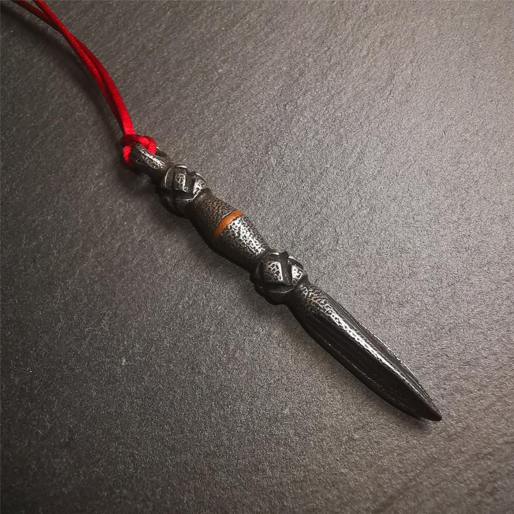 This handmade Dorje Phurba was crafted by Tibetan craftsmen from Hepo Town, Baiyu County, Tibet,known for its renowned Tibetan handicrafts. The upper part is a vajra, and the lower part is a phurba. A copper wire is inlaid on the waist of the phurba