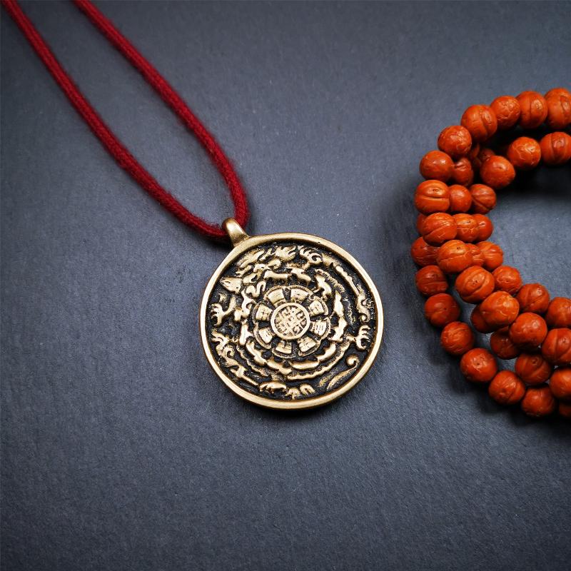 This unique Sipaho amulet was collected from Kathok Monastery,about 40 years old,bless by lama. It is round shape,made of copper,1.77 inch diameter.The front pattern is Tibetan Budhist calendar symbol - SIPAHO(srid pa ho),the back is a treasure vase.