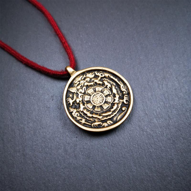 This unique Sipaho amulet was collected from Kathok Monastery,about 40 years old,bless by lama. It is round shape,made of copper,1.77 inch diameter.The front pattern is Tibetan Budhist calendar symbol - SIPAHO(srid pa ho),the back is a treasure vase.