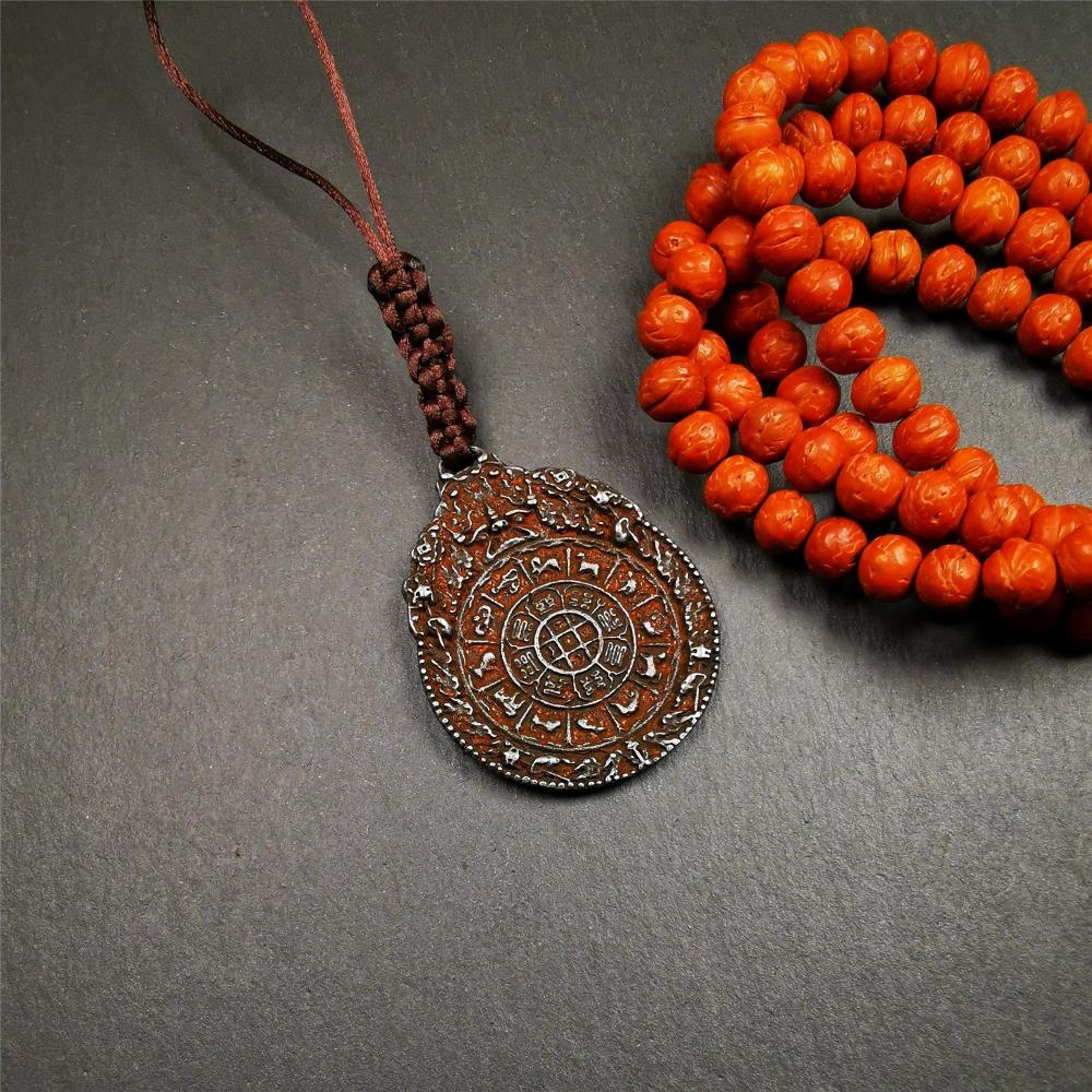 This unique melong badge was collected from Rejia Monastery,it was sacred amulets used present to believers,during a grand Dharma gathering,consecrated and blessed by lama. It is made of cold iron and 2 sided patterns.The front is Tibetan Budhist amulet symbol - SIPAHO,the back is cross vajra pattern and Ashtamangala