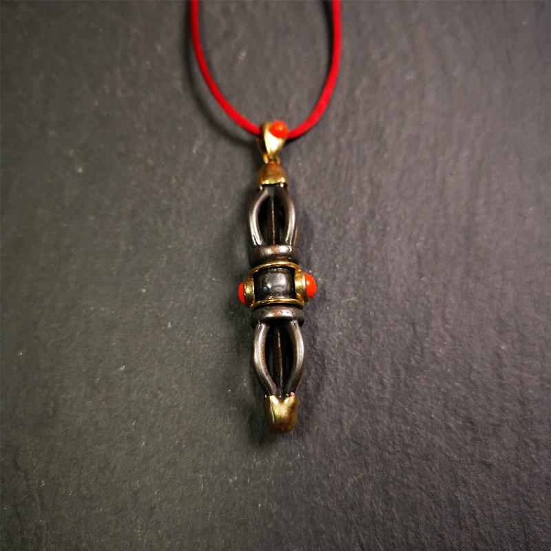 This unique vajra pendant was handmade by Tibetan craftsmen from Tibet in 1990s,from Hepo Town, Baiyu County, the birthplace of the famous Tibetan handicrafts. It is five-pronged Vajra,made of cold iron, 1.77 inch height.Comes with leather cord.
