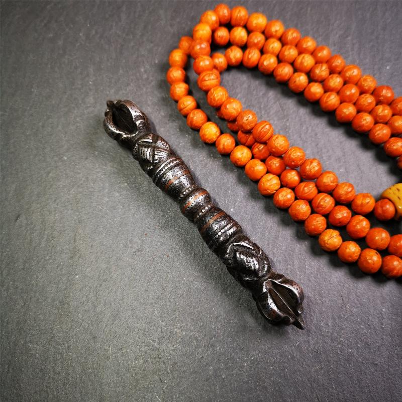 These beautiful vajra were handmade by Tibetan craftsmen from Tibet in 1990's,from Hepo Town, Baiyu County, the birthplace of the famous Tibetan handicrafts. It is five-pronged vajra,made of cold iron,inlaid copper wire,black color.