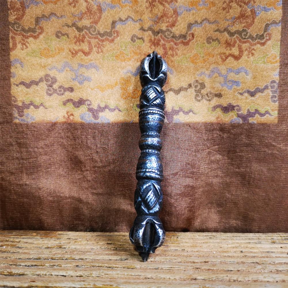 These beautiful vajra were handmade by Tibetan craftsmen from Tibet in 1990's,from Hepo Town, Baiyu County, the birthplace of the famous Tibetan handicrafts. It is five-pronged vajra,made of cold iron,inlaid copper wire,black color.