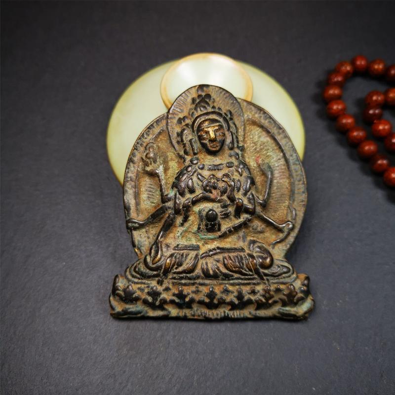 This Usnisa Vijaya statue was collected from gerze, Tibet. It is made of bronze,size is 3.0 × 2.56 inches,about 40 years old.