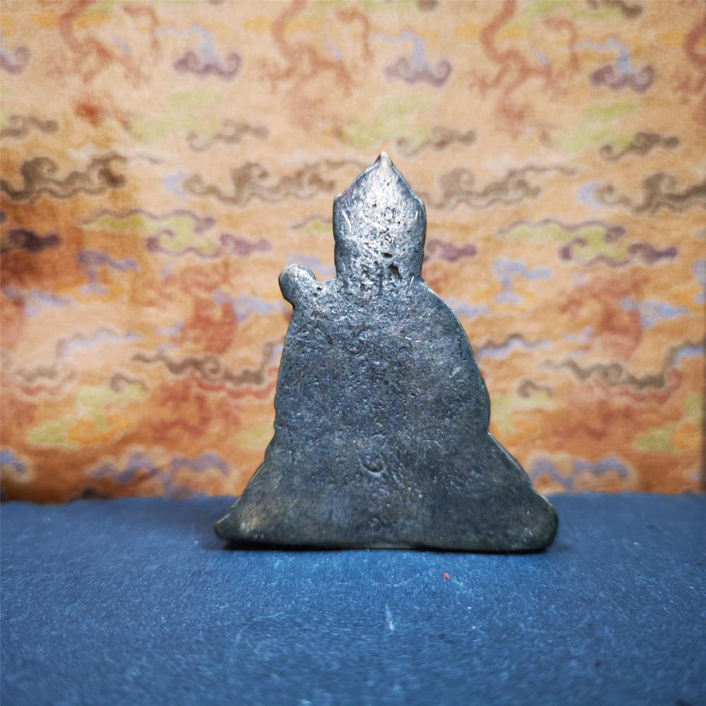 This Guru Rinpoche Statue about 60 years old,it was collected from Samye Monastray, the first monastery in Tibet,and important Nyingma monsatery. It's an old-fashioned Padmasambhava,made of copper and painted with mineral pigments,and,Padmasambhava is viewed as a central figure in the transmission of Buddhism to Tibet.