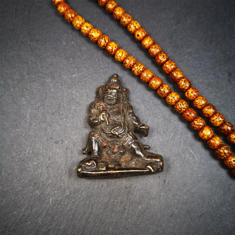 This vajrapani statue was collected from Samye Monastray, the first monastery in Tibet,and important Nyingma monsatery. It's an old-fashioned Vajrapani statue,about 40 years old, made of copper and painted with mineral pigments.