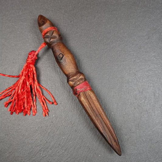 This handmade Dorje Phurba was collected from Derge, Tibet,used in Mahakala buddhist pujas in Gengqing monastery, made of sandalwood, very delicate. You can put it in your Buddhist hall or altar as a ritual decoration