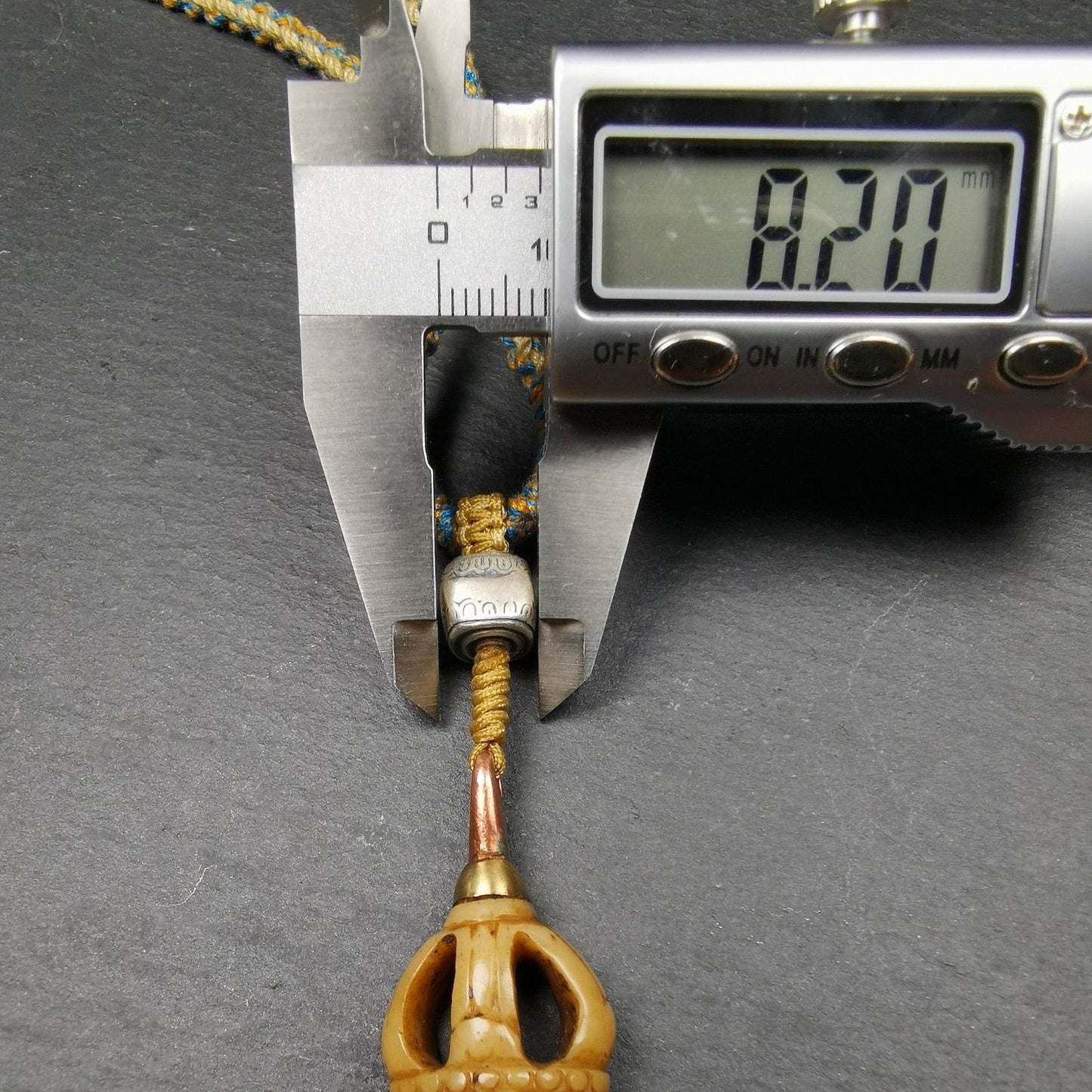 Kapala Leg Bone Vajra - Gandhanra-ART