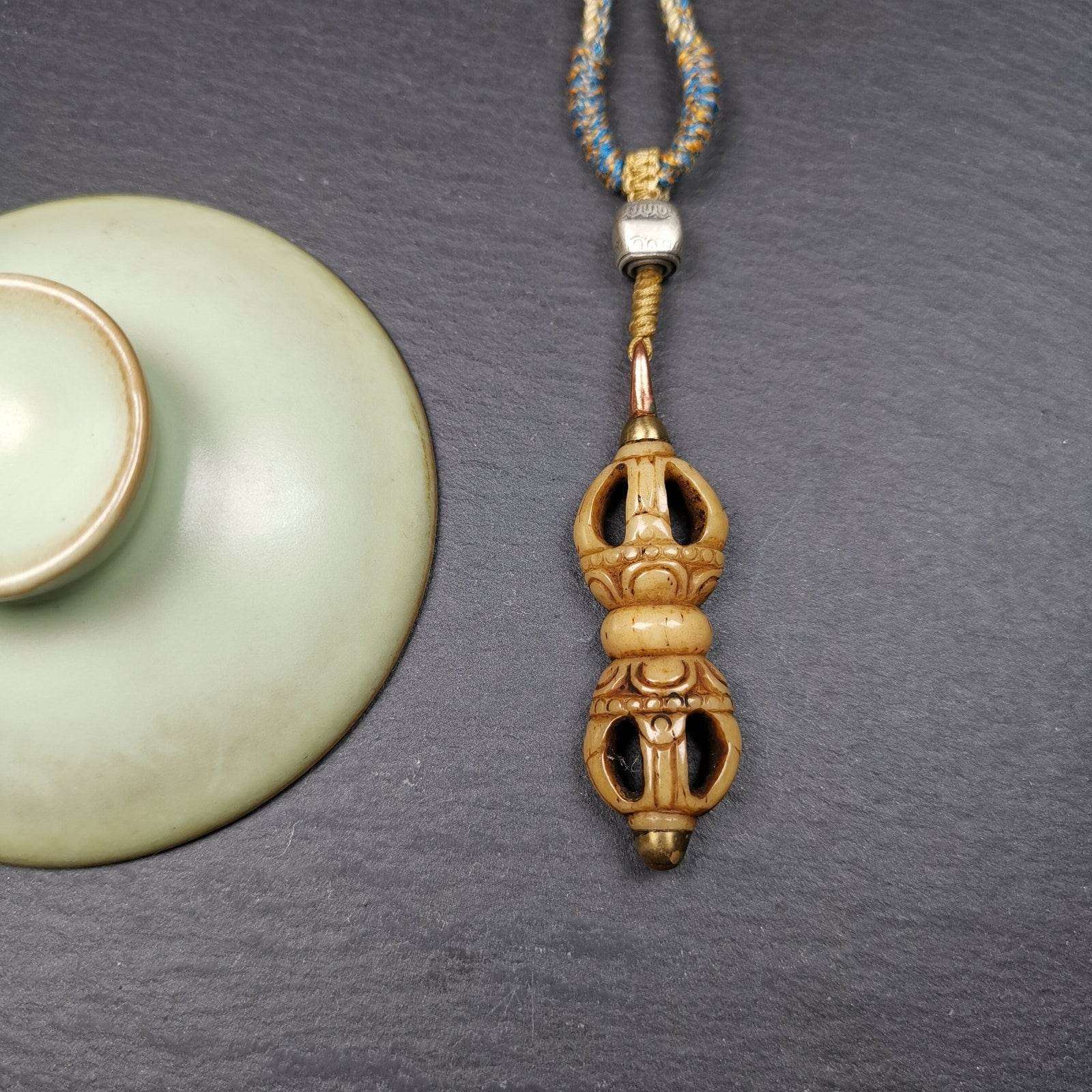 Kapala Leg Bone Vajra - Gandhanra-ART