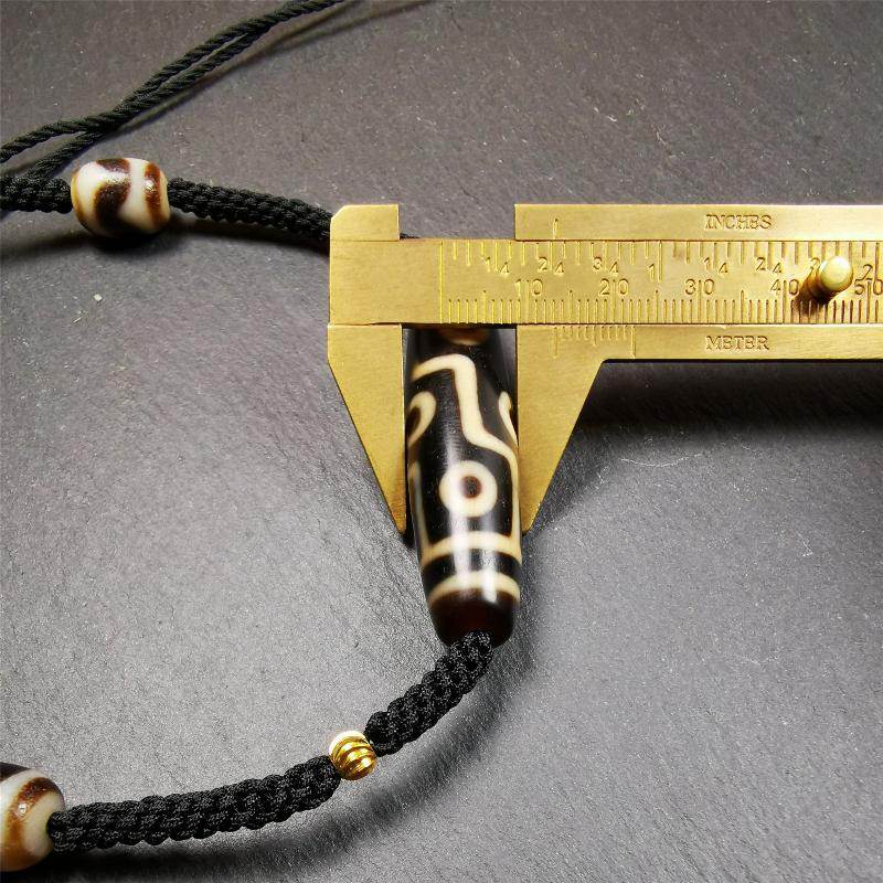 9 Eyed Dzi Bead Necklace - Gandhanra-ART