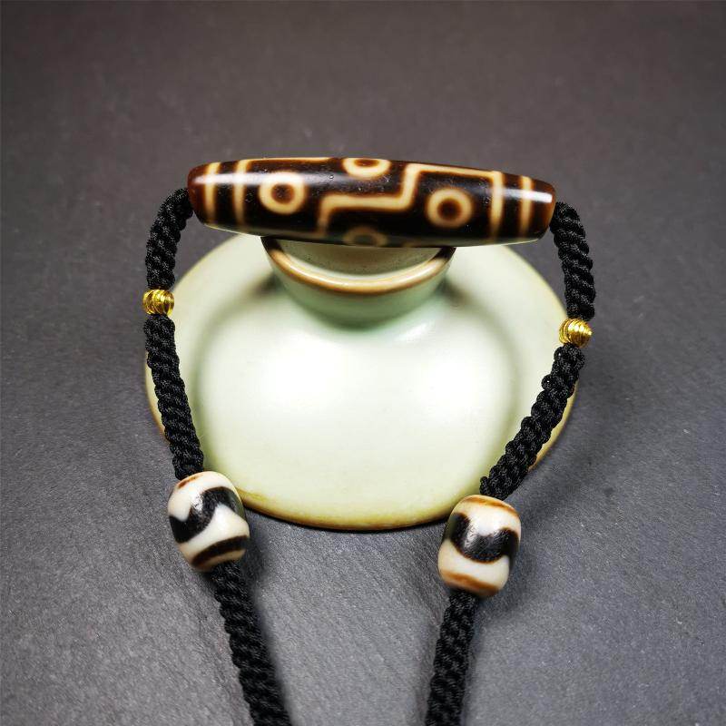 9 Eyed Dzi Bead Necklace - Gandhanra-ART