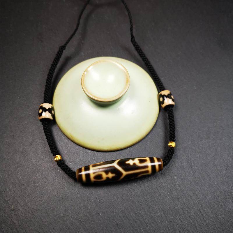 Treasure Vase Dzi Bead Necklace - Gandhanra-ART
