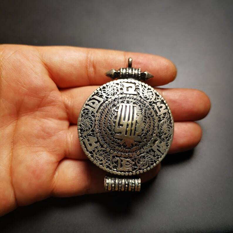 Gau Ghau Shrine, Altar Amulet Pendant,OM and Kalachakra Symbol - Gandhanra-ART