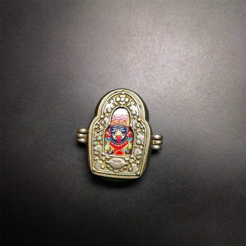 Gau Ghau Shrine,Shri Devi,Drashi Lhamo,Zashi Lhamo,Buddhist Altar Amulet Pendant - Gandhanra-ART