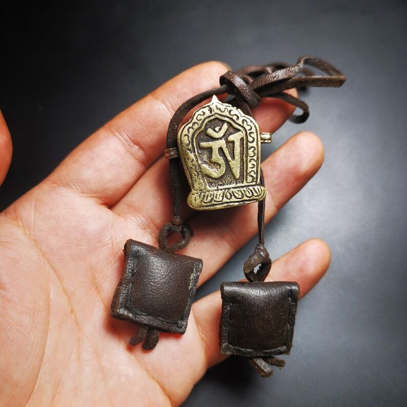 Gau Ghau Shrine, Mini Tibetan Buddhist Altar Amulet Pendant, 3.5cm