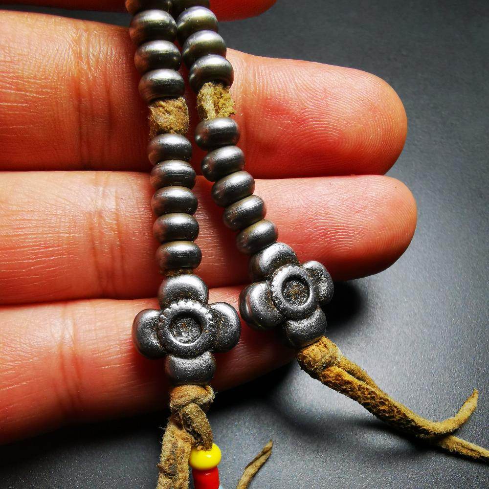 6mm Cold Iron Prayer Bead Counters with Gesang Flower Pendant - Gandhanra-ART