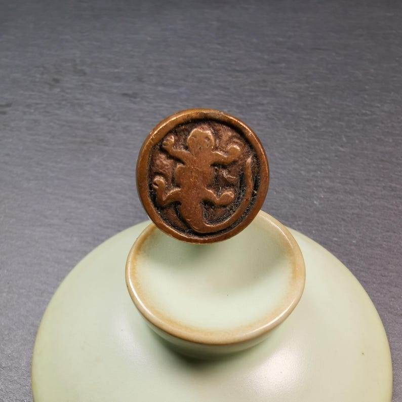 Seal Stamp Amulet - Gecko Pattern - Gandhanra-ART