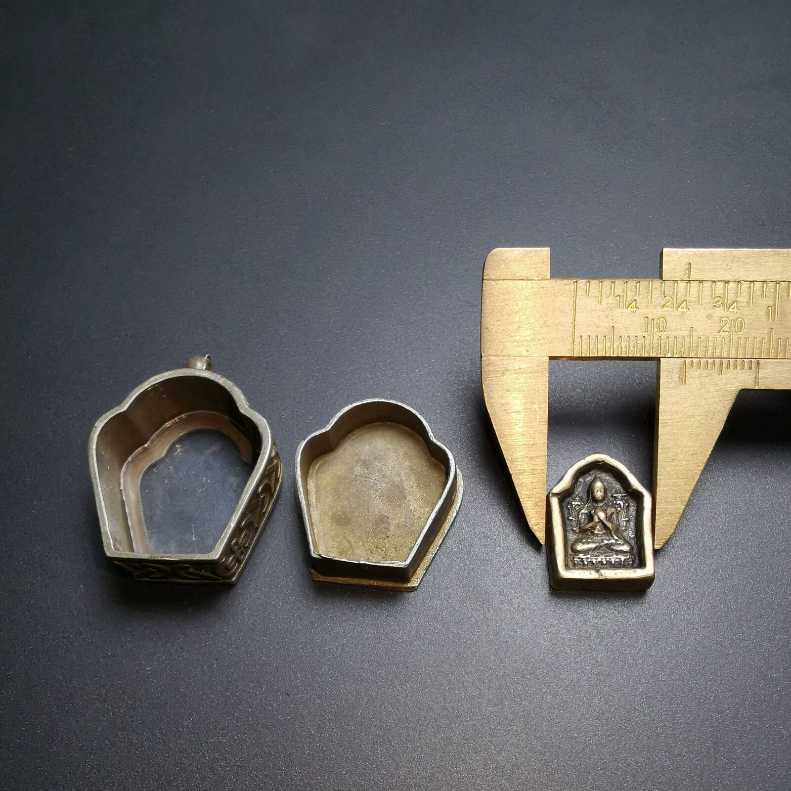 Tibetan Buddhist Altar Amulet Pendant,Gau Ghau Shrine, Je Tsongkhapa