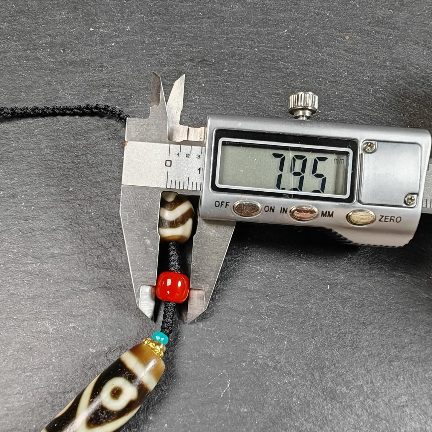 Vintage Wave 8 Eyes Dzi Bead Necklace | Tibetan Dzi Jewelry | Protection Charm for Prosperity | Spiritual Gift | 53*12mm