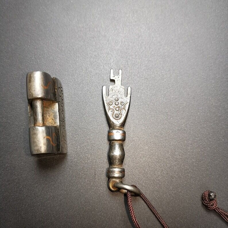 Iron Padlock Amulet, Mini Lock for Home Decor / Suitcase