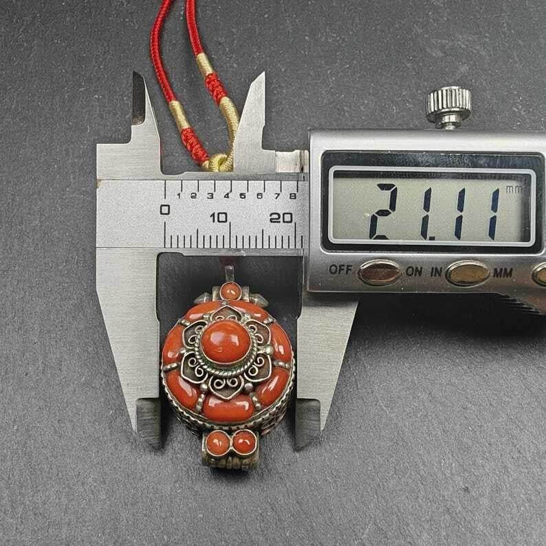 Coral and Silver Gau Ghau Shrine - Gandhanra-ART