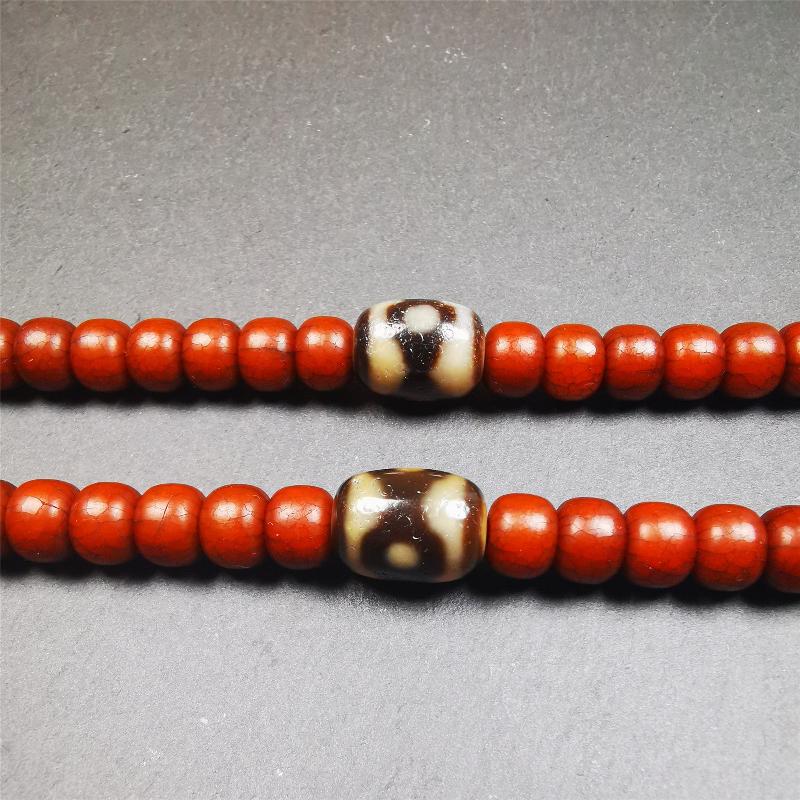 The list is a pair of Mandala 3 Eyes dzi beads. These dzi beads were made in Tibet,can be used as marker beads for mala, or decorative beads on necklace or bracelet.