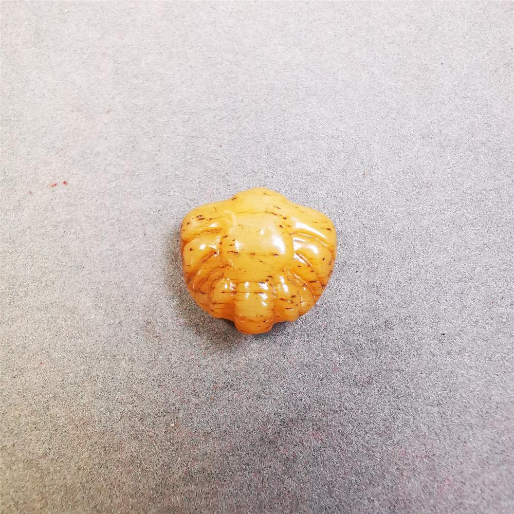 This unique bone carved scorpion pendant is made by Tibetan craftsmen. You can make it as a mala pendant below the guru bead, or spacer bead on mala. Also can be use as pendant or keychain.
