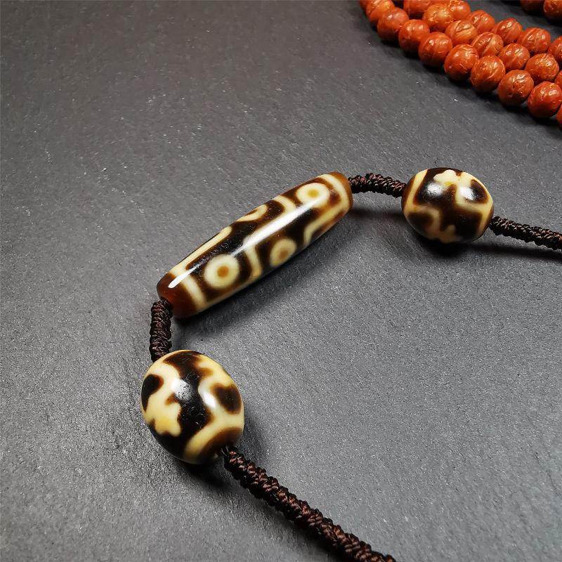 Nine Eyed Dzi + Vase Dalo Dzi Necklace - Gandhanra-ART