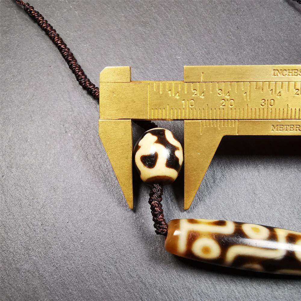Nine Eyed Dzi + Vase Dalo Dzi Necklace - Gandhanra-ART