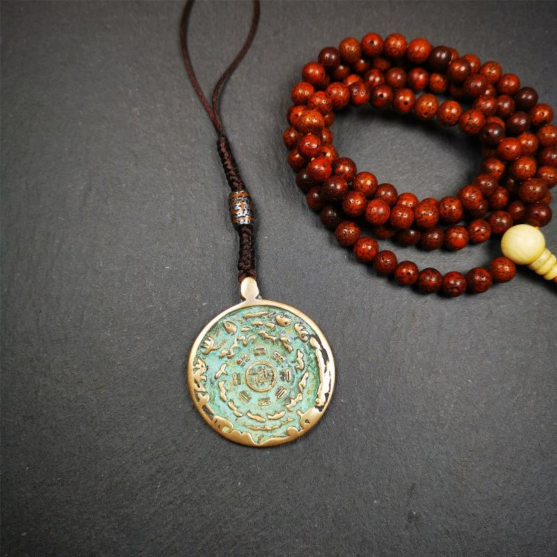 This unique tibetan melong badge was collected from Kathok Monastery,about 50 years old. It's a Astrology Protective Amulet Pendant,made of lima brass. The pattern is Tibetan Budhist Protective Amulet Pendant - SIPAHO(srid pa ho).